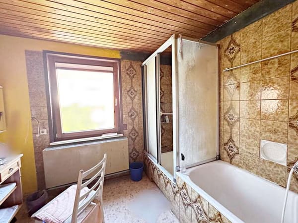 Immobilie in Ditzingen - Freistehendes Einfamilienhaus - Bild 0