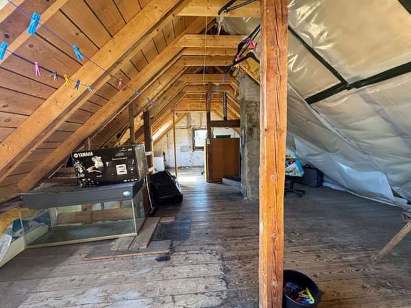 Immobilie in Ditzingen - Freistehendes Einfamilienhaus - Bild 1