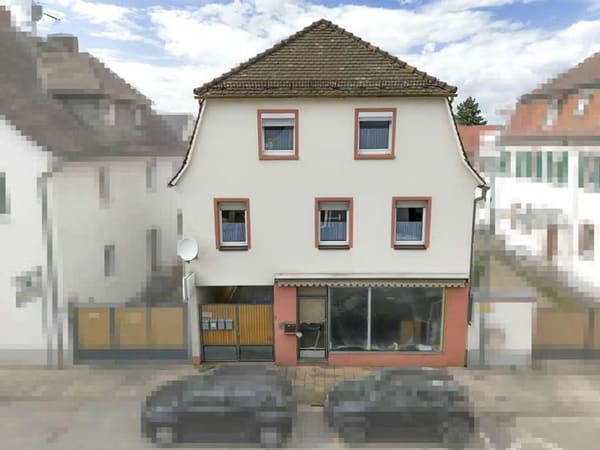 Immobilie in Darmstadt - Invest mit Entwicklungspotential - Historisches 4-Parteien Haus mit Anbau und kleiner Gewerbeeinheit - Bild 1