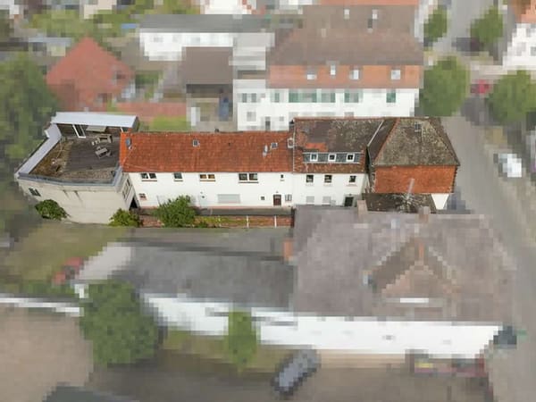 Immobilie in Darmstadt - Invest mit Entwicklungspotential - Historisches 4-Parteien Haus mit Anbau und kleiner Gewerbeeinheit - Bild 3