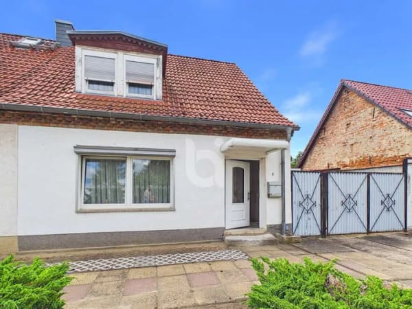 Immobilie in Kyritz - Ein Haus für Macher und Gestalter | 93 m² Wohnfläche | Scheune - Bild 0