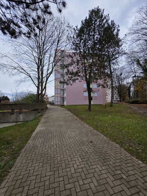 Immobilie in Umkirch - Wohnkomfort mit Aussicht – Helle 3-Zimmer-Wohnung mit Balkon - Bild 0