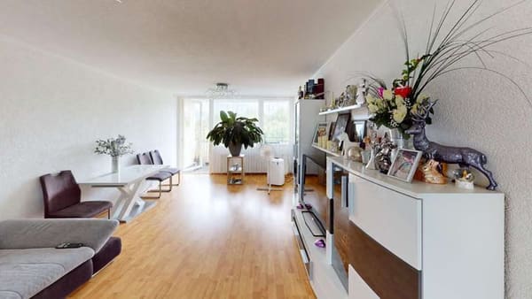 Immobilie in Umkirch - Wohnkomfort mit Aussicht – Helle 3-Zimmer-Wohnung mit Balkon - Bild 3