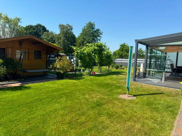 Immobilie in Herforst - Dieses charmante Einfamilienhaus aus dem Baujahr 2001 überzeugt mit einem großzügigen Platzangebot und einem liebevoll angelegten Grundstück. - Bild 4