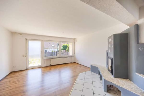Immobilie in Steinheim an der Murr - WEITBLICK: Wohnkomfort auf drei Ebenen! - Bild 1