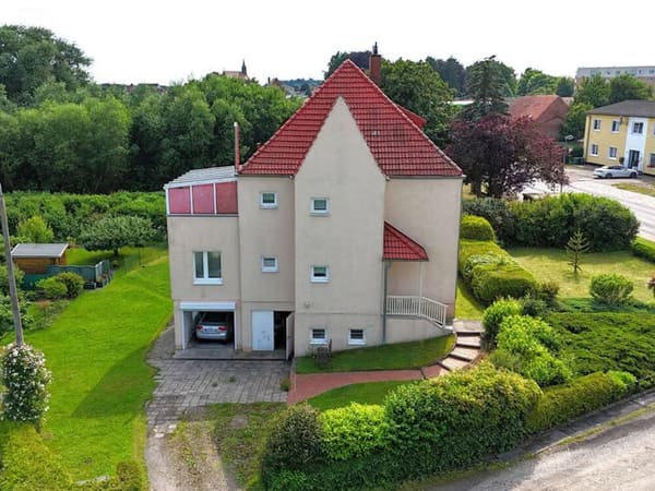 Immobilie in Tessin - 4-Raum-Wohnung mit Garage und Garten in Tessin - Bild 2