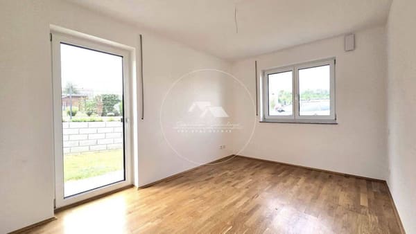 Immobilie in Kallmünz - Exklusive 4-Zimmer-Neubauwohnung mit Hobbyraum, Büro, Terrasse & KfW-40-Standard - Erstbezug zum Kauf - PROVISIONSFREI! - Bild 4