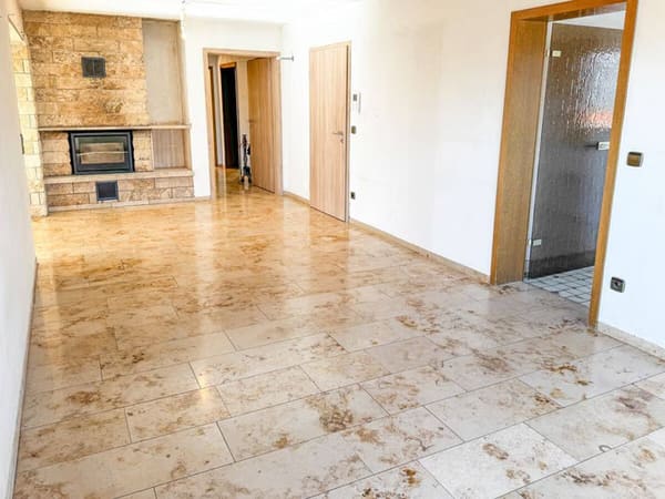 Immobilie in Herbrechtingen - Großzügig. Vielseitig. Zuhause. - Einfamilienhaus mit ELW und 2 Garagen in Bolheim - Bild 4