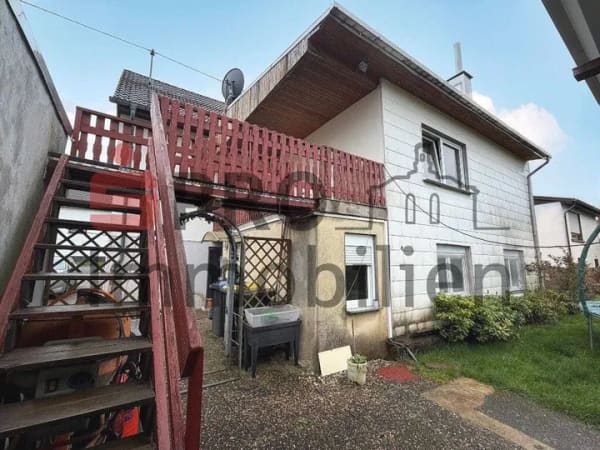 Immobilie in Riegelsberg - Zwei-/Dreifamilienhaus mit zwei Garagen und schönem Garten! - Bild 3