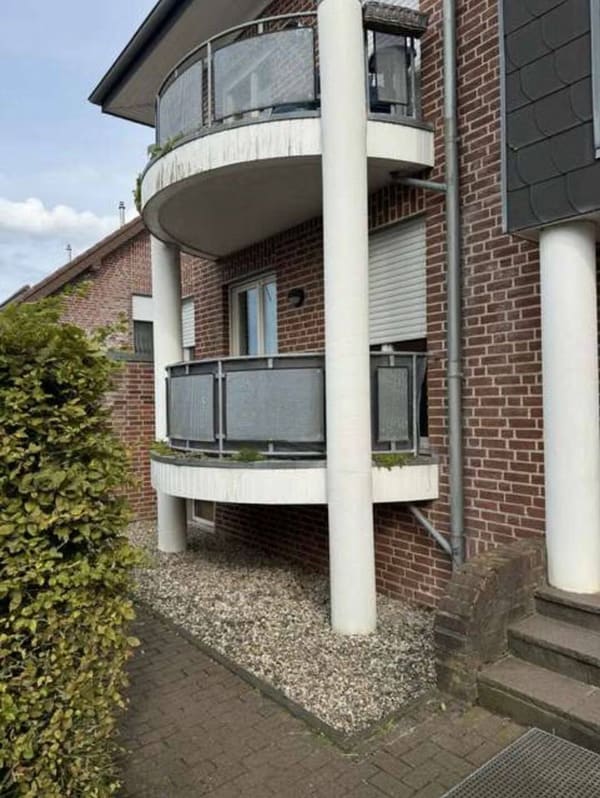 Immobilie in Isselburg - Moderne 2-Zimmer-Erdgeschosswohnung mit großem Balkon & gehobener Ausstattung - Bild 1