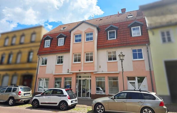 Immobilie in Aken (Elbe) - Top gepflegtes, vollvermietetes Wohn- & Geschäftshaus mit modernen Einheiten - Bild 0