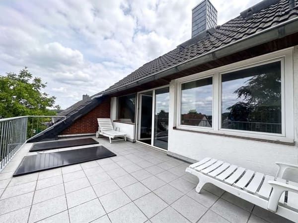 Immobilie in Niederkassel - Großzügiger Familientraum mit Dachterrasse, Garten, Garage & 6 Zimmern in Niederkassel - Bild 2