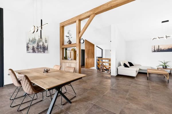 Immobilie in Willmering - Architektenhaus am Waldrand von Willmering– großzügiges Split-Level-Wohnen, frisch modernisiert! - Bild 1