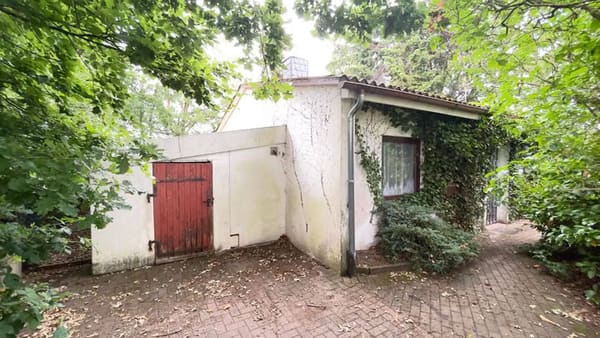 Immobilie in Rickling - Solides Handwerk der 60iger/70iger, für Handwerker/Firmen, Sanierung/Renovierung ca. 137 m² Wfl inkl. Wintergarten auf 1134 m² Grund - Bild 0