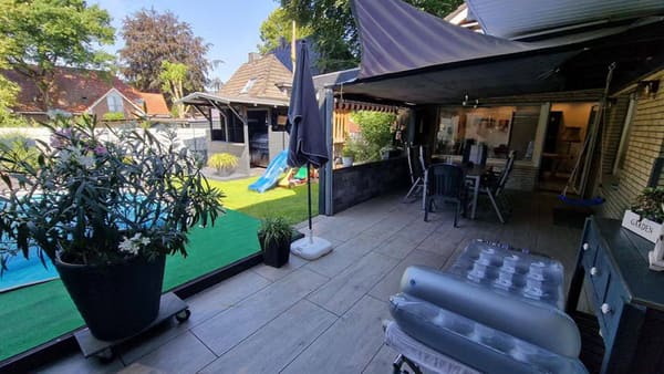 Immobilie in Hünxe - Großzügige Erdgeschosswohnung mit Pool und Garage im 2-Familienhaus - Bild 3