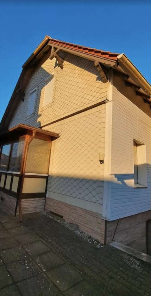 Immobilie in Sollstedt - Mehrfamilienhaus mit viel Potenzial – sofort bezugsfrei, ideal für Wohnen & Arbeiten - Bild 2