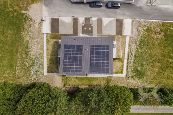 Immobilie in Irchenrieth - Erstbezug in Bestlage - Hochwertige Doppelhaushälfte mit ELW, PV und Weitblick über die Felder - Bild 2