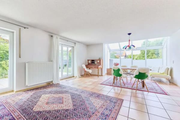 Immobilie in Rott - Familienhaus in Rott mit Einliegerwohnung, Garten und Wintergarten - Bild 1