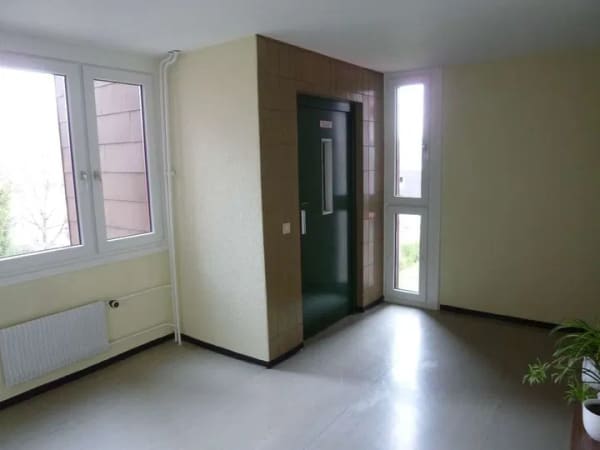 Immobilie in Weinstadt - Investieren Sie in Sachwert in Weinstadt-Endersbach
3,5 Zimmerwohnung mit Tiefgaragenstellplatz - Bild 2