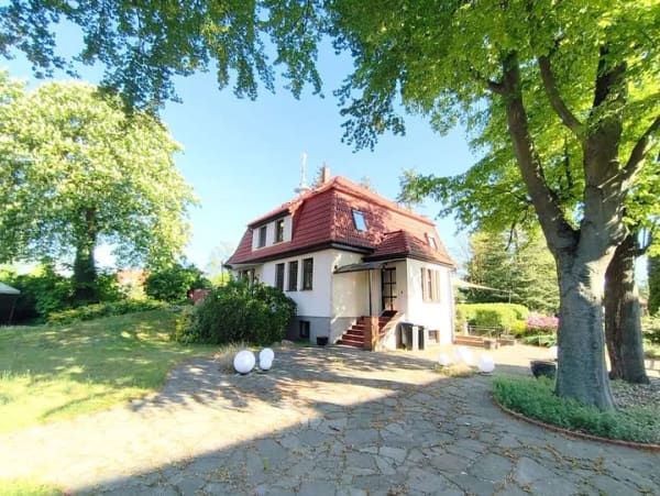 Immobilie in Perleberg - Besondere Villa für höchste Ansprüche - Wohnen, Arbeiten oder Mehrgenerationenkonzept - Bild 0