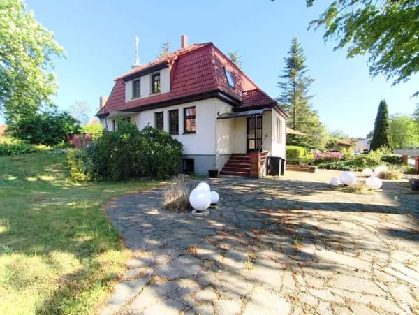 Immobilie in Perleberg - Besondere Villa für höchste Ansprüche - Wohnen, Arbeiten oder Mehrgenerationenkonzept - Bild 3