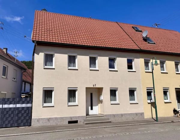 Immobilie in Albstadt - ***Charmante Doppelhaushälfte mit Potenzial zur individuellen Gestaltung*** - Bild 0
