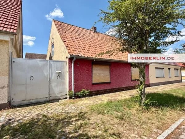 Immobilie in Mittenwalde - IMMOBERLIN.DE - Sanierungsgelegenheit! Haus mit Nebengebäude & Ausbaupotenzial in angenehmer Lage - Bild 1