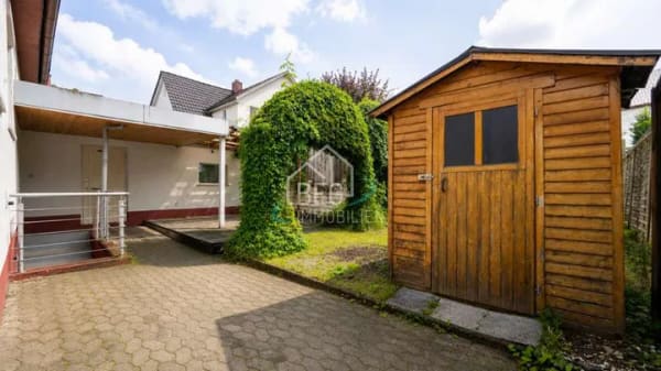 Immobilie in Süßen - Familienfreundliches Zuhause mit durchdachtem Grundriss und hochwertiger Einbauküche - Bild 2