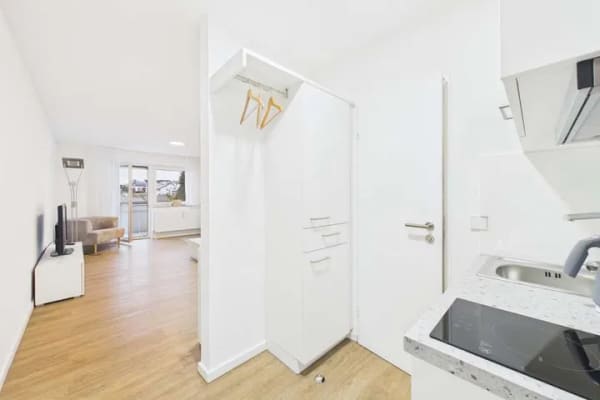 Immobilie in Heimsheim - Einziehen oder vermieten – Modernisierte 1-Zimmer-Wohnung mit Loggia, Aufzug & TG - Bild 1