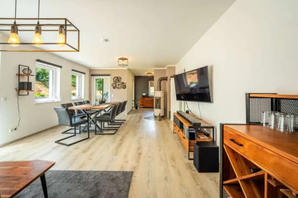 Immobilie in Gönnersdorf - Stilvoll wohnen auf höchstem Niveau – Modernes Einfamilienhaus mit viel Platz in Gönnersdorf - Bild 4