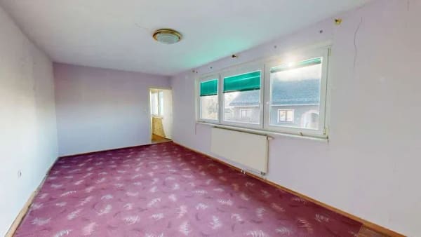 Immobilie in Colditz - Freistehendes Einfamilienhaus mit 4 Zimmern I 112m² Wohnfläche und Ausbaupotenzial - Bild 1