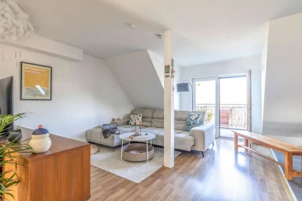 Immobilie in Kahl am Main - Kahl am Main: Wunderschöne 2-Zimmer-Dachgeschoss-Wohnung mit Dachterrasse in Ortsrandlage - Bild 0