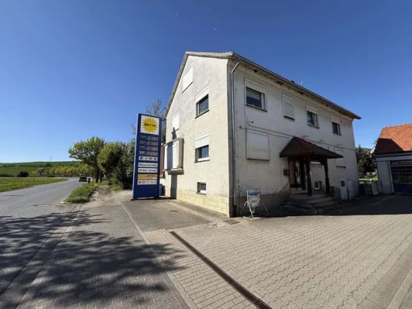 Immobilie in Borken - Investment oder Eigenheim mit Garten in Ortsrandlage von Borken-Kerstenhausen - Bild 0