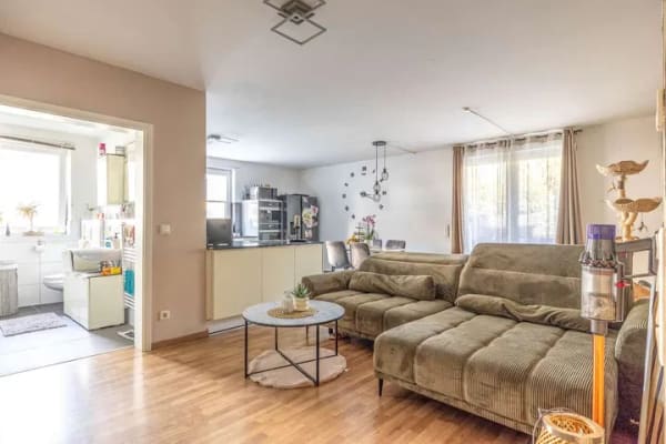 Immobilie in Kahl am Main - Kahl am Main: Gut geschnittene 3-Zimmer-Erdgeschoss-Wohnung mit Terrasse und eigenem Garten - Bild 2
