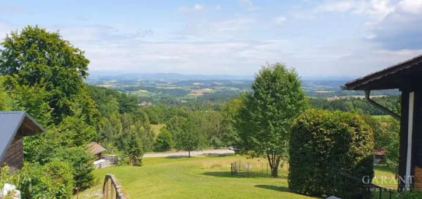 Immobilie in Windorf - Traumblick in Windorf: Lichtdurchflutetes 2-Zimmer-Idyll mit XXL-Terrasse, Carport & Saunapotential! - Bild 1