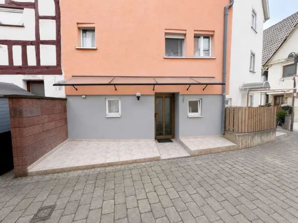 Immobilie in Öhringen - Historisches Stadthaus in zentraler Altstadtlage, teilmodernisiert - Bild 1