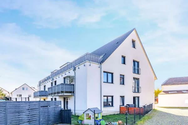 Immobilie in Kahl am Main - Kahl am Main: Bezugsfreie, helle 4-Zimmer-Dachgeschoss-Wohnung mit Dachterrasse und tollem Grundriss - Bild 0