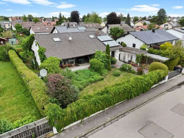 Immobilie in Untermeitingen - AMG | Einfamilienhaus mit außergewöhnlichem Raumangebot - Bild 0