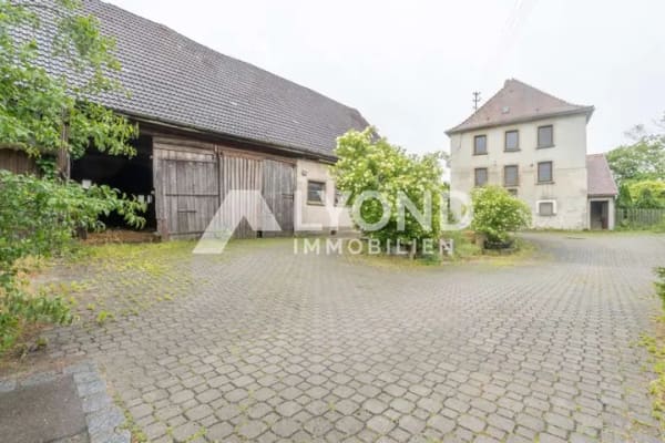 Immobilie in Rot am See - Historisches Anwesen mit denkmalgeschütztem Bauernhaus und vielseitigen Nebengebäuden - Bild 0