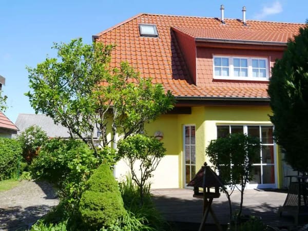 Immobilie in Sagard - Bezugsfrei: Schönes Haus mit Hof, Garten und großem Nebengelass - Bild 2