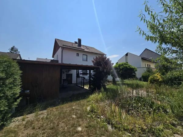 Immobilie in Altötting - ... beziehbares  geräumiges EFH mit Garage und großem Garten in ruhiger Lage in AÖ ... - Bild 2