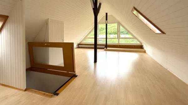 Immobilie in Niedereschach - Freistehendes 1-2-Familien-Haus - Bild 3