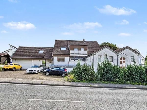 Immobilie in Hiddenhausen - Großzügiges Mehrfamilienhaus in guter Lage von Hiddenhausen - Bild 2