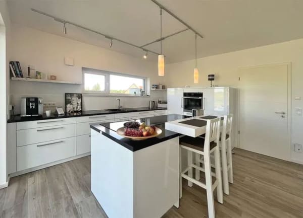 Immobilie in Benz - Exklusives Wohnen auf Usedom: Architektenhaus mit Einliegerwohnung, ruhige Randlage am Golfplatz ... - Bild 4