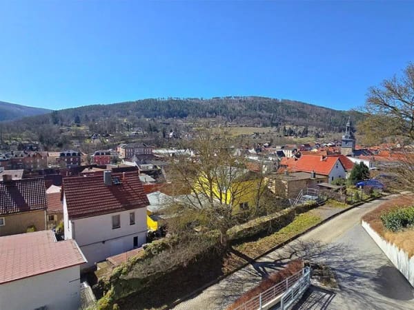 Immobilie in Bad Blankenburg - Exklusive Bauhausvilla mit Aufzug, barrierefreiem Wohnkonzept und beeindruckendem Panoramablick am Tor zum Thüringer Wald - Bild 4