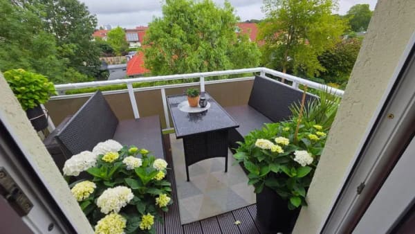 Immobilie in Stralsund - Vermietete 3-Raum-Dachgeschosswohnung mit 2 Balkonen und Stellplatz in Stralsund - Bild 1