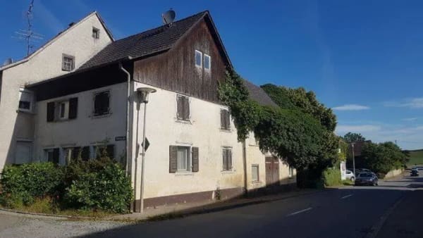 Immobilie in Hilzingen - Wohnhaus mit Ökonomieteil in Hilzingen Weiterdingen! - Bild 0