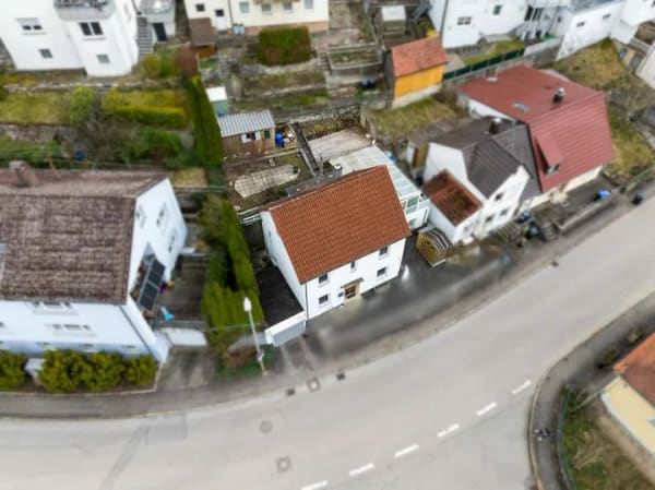 Immobilie in Blaustein - Einfamilienhaus mit Charme und Sanierungspotenzial in Blaustein-Herrlingen - Bild 2