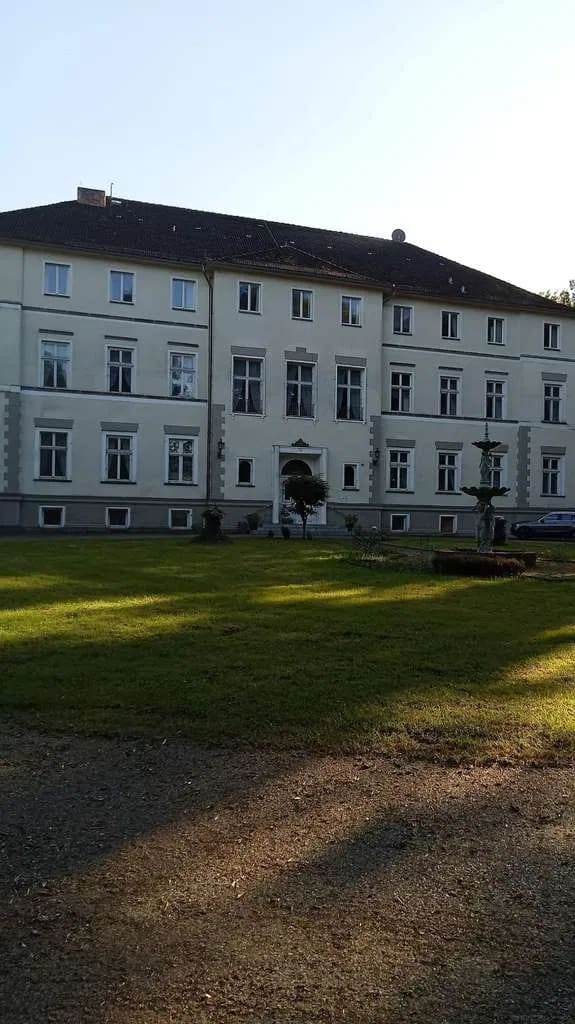 Immobilie in Züssow - Schloss mit Entwicklungspotenzial  - Bild 4