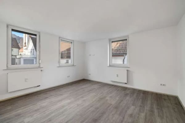 Immobilie in Blaubeuren - 4-Zimmer-Erdgeschosswohnung mit viel Platz und Komfort - Bild 3